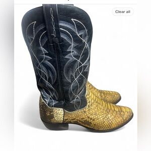 SIZE 12 DDAN POST   MEN’S BLACK and YELLOW PYTHON SKIN COWBOY BOOT R TOE.